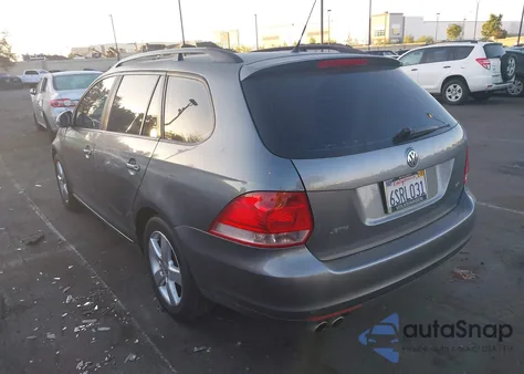 2009 Volkswagen Jetta 2.5L S from USA, damaged, VIN 3VWKZ71K39M295397